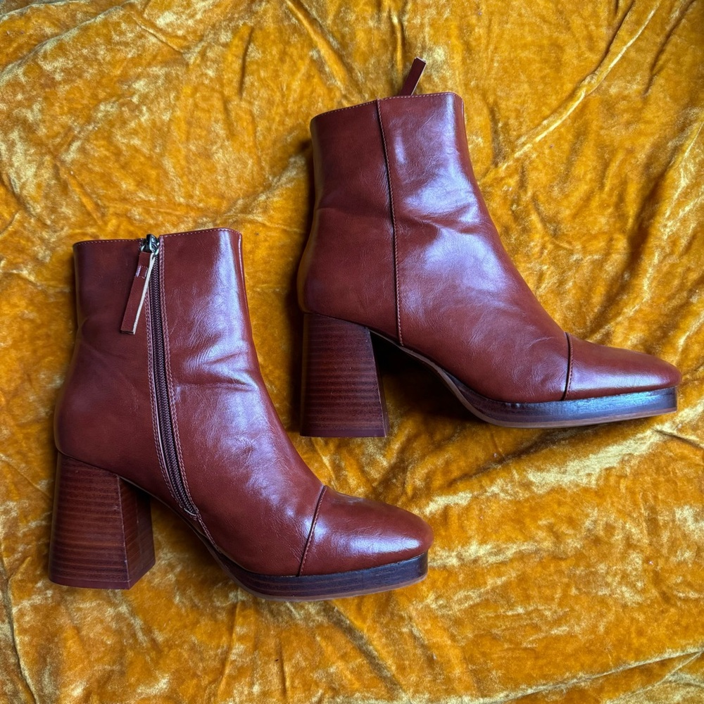 ASOS Design Rhona Platform Boots US 9 - Tan